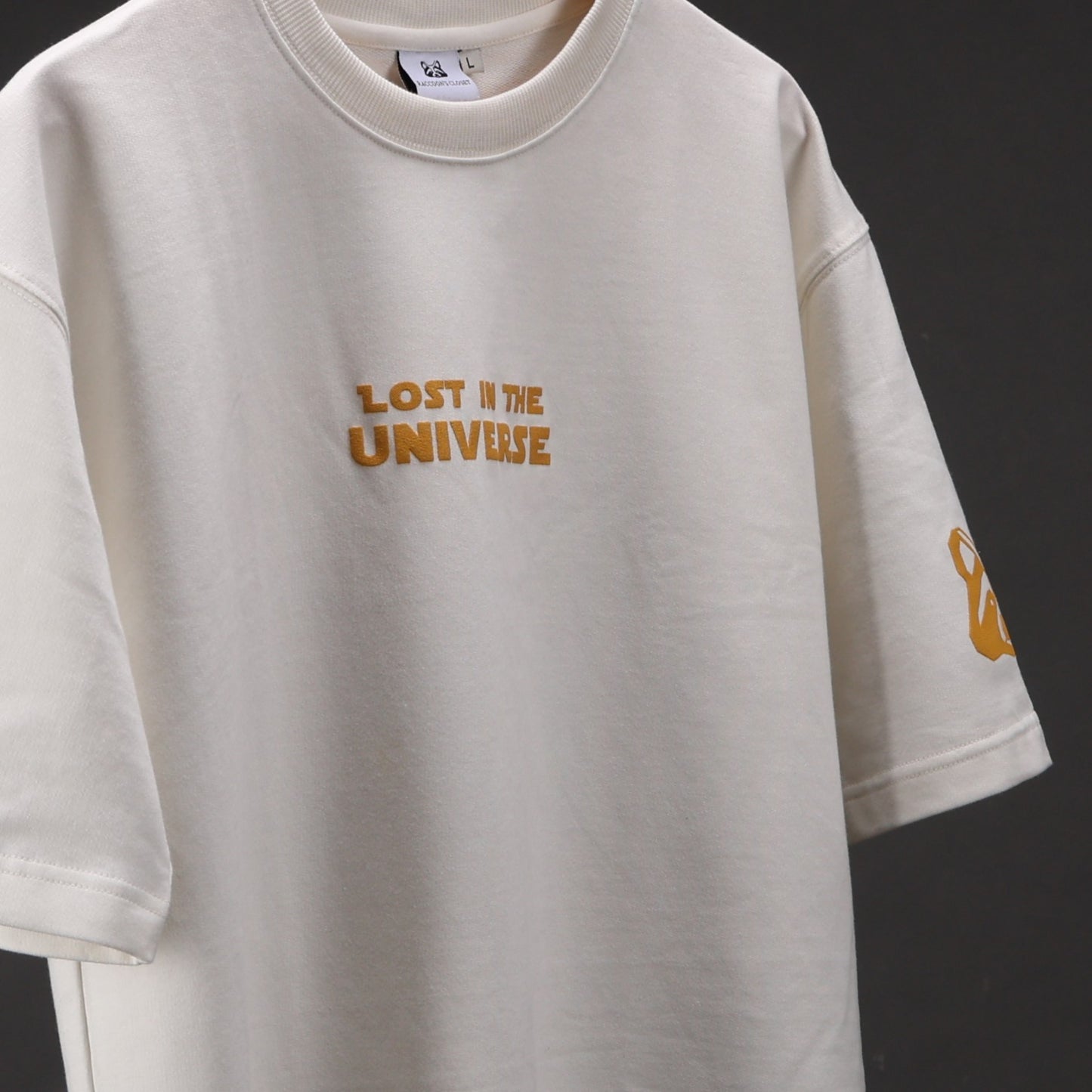 COSMOS Oversized T-shirt